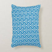Seigaiha, Waves, Japanese, Blue and White アクセントクッション (正面(垂直))