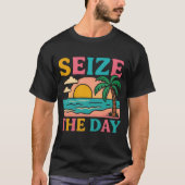 SEIZE THE DAY Glitter Typography Tropical Sunset Tシャツ (正面)