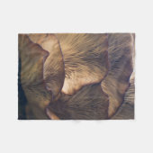 Selective focus photo of mushroom フリースブランケット (正面(横))