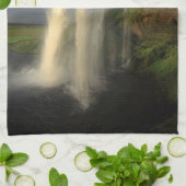 Seljalandsfossの滝、アイスランド キッチンタオル (折り畳み)