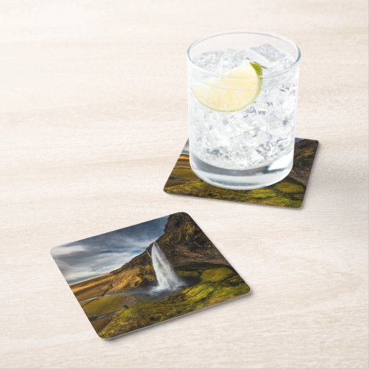 Seljalandsfossの美しい景色の眺め スクエアペーパーコースター (インサイチュ)