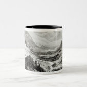 SenafeとRahaguddy間の眺め ツートーンマグカップ (中央)