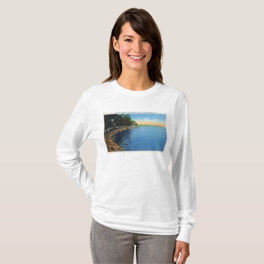 seneca湖公園のパビリオンの海岸線の眺め tシャツ (正面フル)