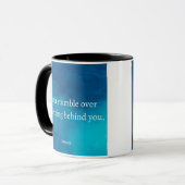 Seneca：前方に焦点を当て、過去につまずかない マグカップ (正面左)