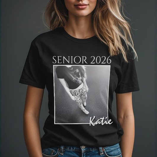 Senior 2026 Custom Photo & Name Minimalist Black  Tシャツ