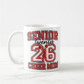 Senior Cheer Mom 2026 – シニアを誇りに思う コーヒーマグカップ (左)