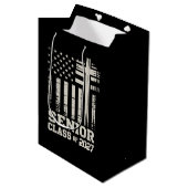 Senior Class Of 2027 USA Flag Cross Christian Grad ミディアムペーパーバッグ (正面アングル)