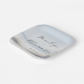 Serene Blue Beach Scene ペーパープレート (傾斜あり)