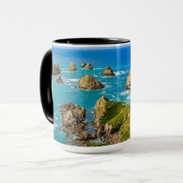 Serene Blue Coastal Nugget Point Landscape Photo マグカップ
