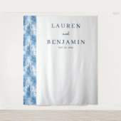 Serene Blue Pine Trees タペストリー (正面)