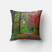 Serene Forest Nature Scene  クッション (裏面)