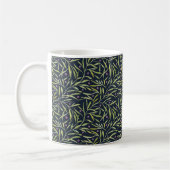 Serene Green Leafy Vines with Pink Flowers コーヒーマグカップ (左)