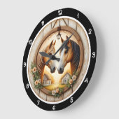 Serene Stallions Farmstead Heritage ラージ壁時計 (傾斜)