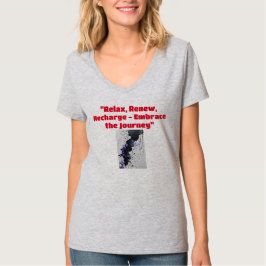 "Serene Steel: Women's Light Steel Tシャツ – リラックス