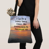 SERENE SUNRISE PHILIPPIANS 4:13写真聖なる書物、 経典 トートバッグ (クローズアップ)