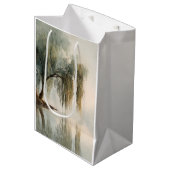 Serene Willow Tree Reflection Nature Art (13) ミディアムペーパーバッグ (正面アングル)