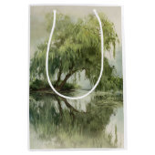 Serene Willow Tree Reflection Nature Art (5) ミディアムペーパーバッグ (正面)