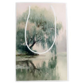Serene Willow Tree Reflection Nature Art (7) ミディアムペーパーバッグ (正面)