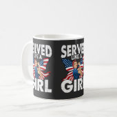 Served Like A Girl 女性退役軍人 ミリタリーウーマン コーヒーマグカップ (正面左)