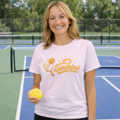 Serving Up Sunshine - Sunny Pastel Pickleball Life Tシャツ