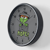 Sesame Street | Oscar the Grouch Nope! 壁時計 (傾斜)
