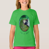 Severe Macaw Parrot Close Up Personalized Tシャツ (正面)