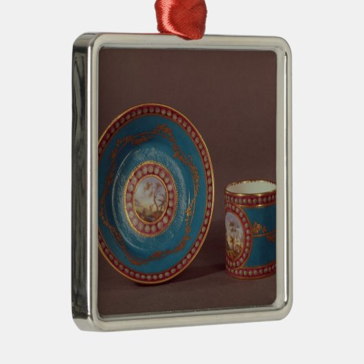 Sevresのブルーのcelesteのコーヒーカップ・アンド・ソーサー、c.1780 メタルオーナメント (右)