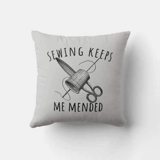 Sewciopath Sewing Keeps Me Mended Fun クッション (裏面)
