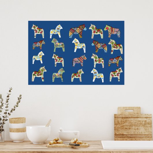 Sewing Dala Horses Poster ポスター (キッチン)