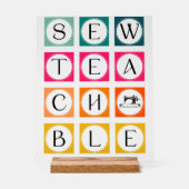 Sewteachable カラフルスクエア アクリルサイン (正面)