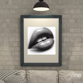 Sexy and Shiny Female Lips and Mouth ポスター