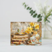 Shabby chic Daffodils on a Stacked antique Books ポストカード (スタンド正面)
