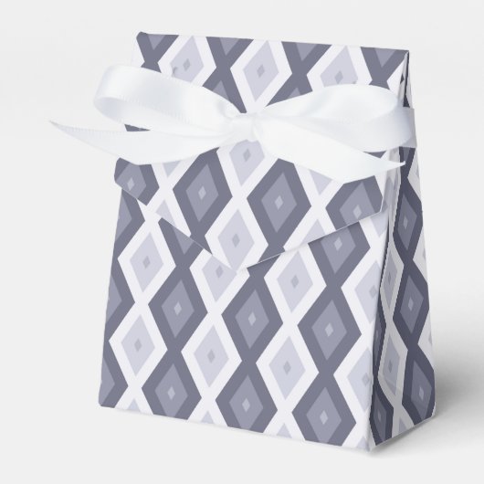 Shades of blue grey diamond pattern フェイバーボックス (正面サイド)