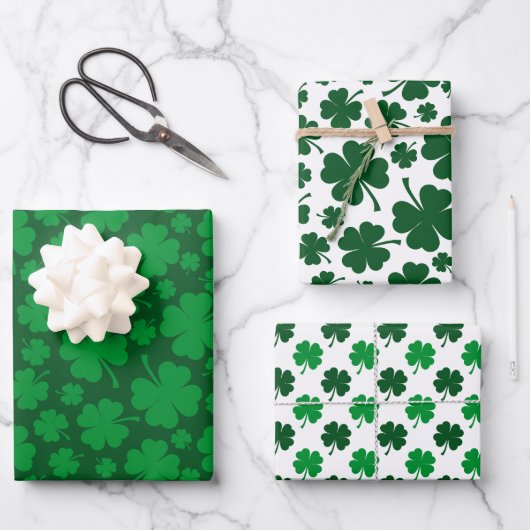 SHADES OF IRISH GREEN & WHITE SHAMROCKS ラッピングペーパーシート (正面)