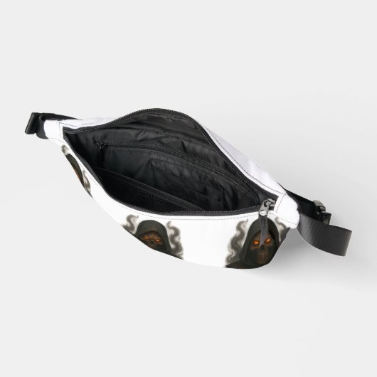 Shadow of the Underworld  ファニーパック (見開き)