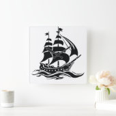 Shadow Sailing Ship – Vintage Ocean Illustration スクエア壁時計 (ホーム)