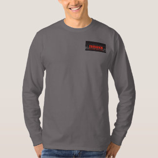 Shaluka Dist。 "私はNY" Henleyをくまなくあります Tシャツ