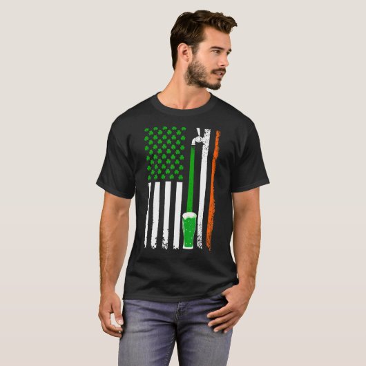 Shamrock Beer American Flag St. Patrick's Day Drin Tシャツ (正面フル)