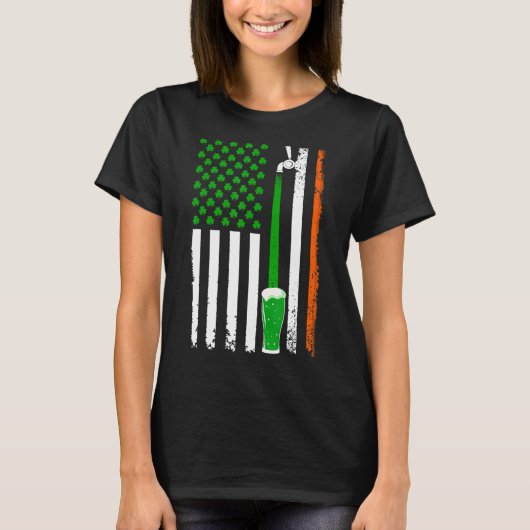 Shamrock Beer American Flag St. Patrick's Day Drin Tシャツ (正面)