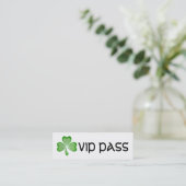 Shamrock White 'VIP PASS'ビジネスカードの情報 スキニー名刺 (スタンド正面)