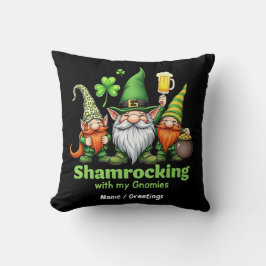Shamrocking with My Gnomies おもしろい St. Patrick's クッション