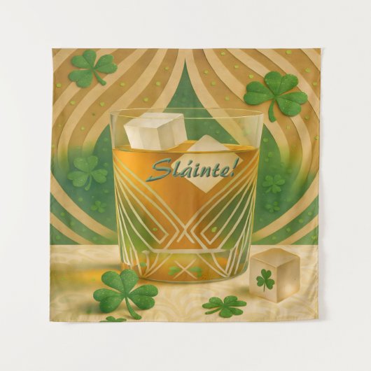 Shamrocks Irish Whiskey Tumbler "Sláinte!" タペストリー (正面)