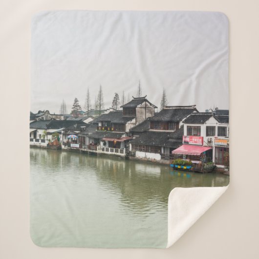 Shanghai, China, Mar 30, 2017, Wooden historic bui シェルパブランケット (正面)