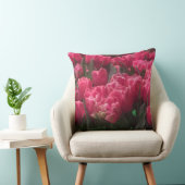 Shannon Ruther of HAS Jewelによるチューリップ装飾用クッション クッション (椅子)