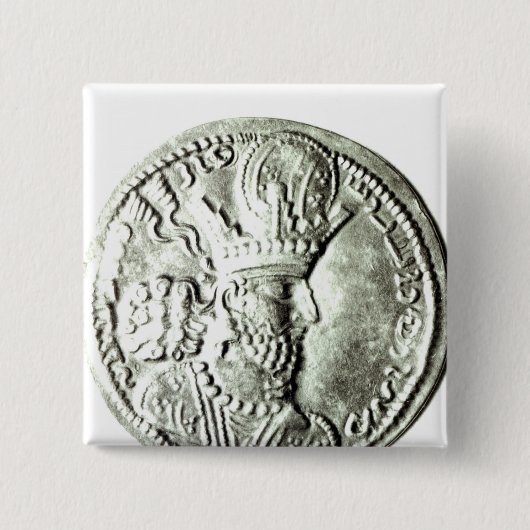 Shapur IIのプロフィールを描写する硬貨 缶バッジ (正面)