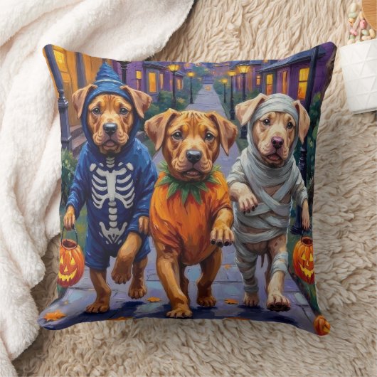 Shar Pei Dogs Trick-or-Treating Halloween Costumes クッション (ブランケット)