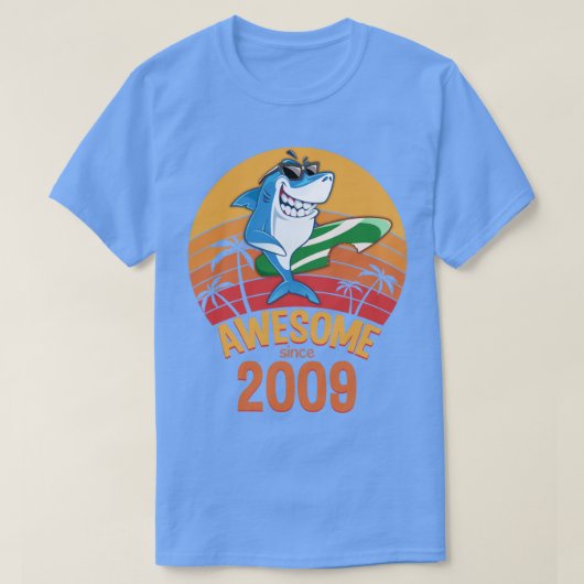 Shark Birthday 11 Years Old Surf Awesome Since 200 Tシャツ (デザイン正面)