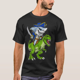 Shark Pirate Riding T-Rex Dinosaur Tシャツ