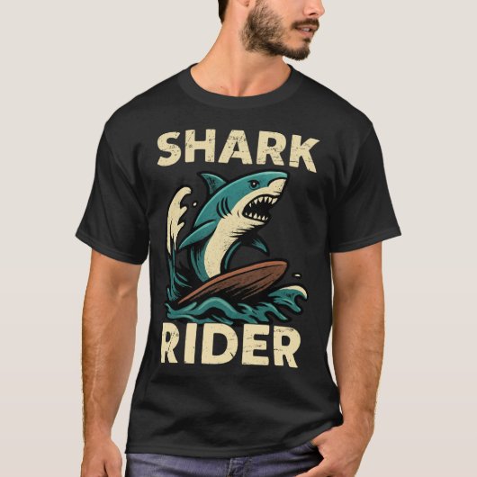 Shark Rider Surfing Vibe family Tシャツ (正面)