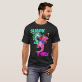 Shark Vs Dinosaur T Rex Boxing Gloves For Kids Boy Tシャツ (正面フル)